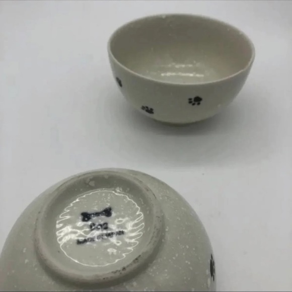 3 for $9 | NWOT T.J. Maxx Black White Pebbled Texture Ceramic Dog Food Bowls - Picture 9 of 10